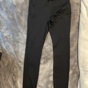 Lululemon black fast and free 28” leggings size 8